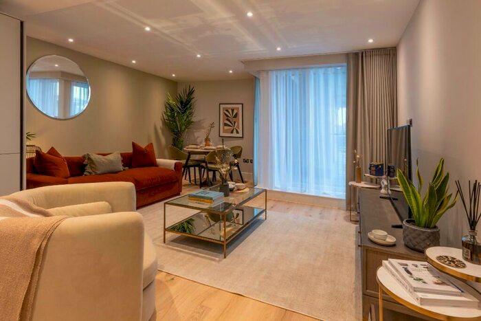 2 Bedroom Apartment To Rent In Flat, Baker Street, London, NW1