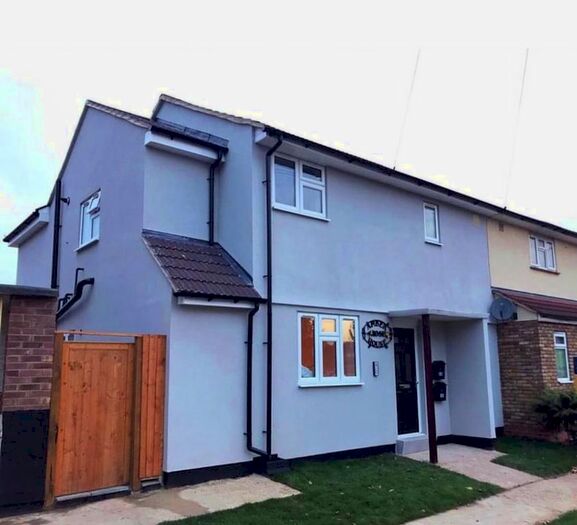 1 Bedroom Flat To Rent In Frizlands Lane, Dagenham, RM10