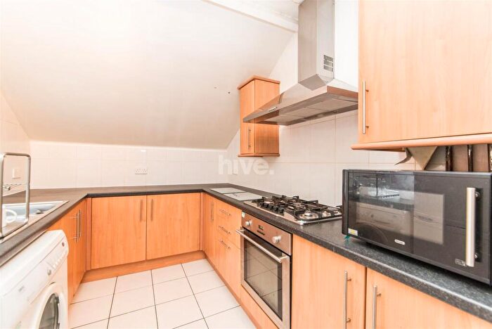 5 Bedroom Maisonette To Rent In Kelvin Grove, Sandyford, Newcastle Upon Tyne, NE2