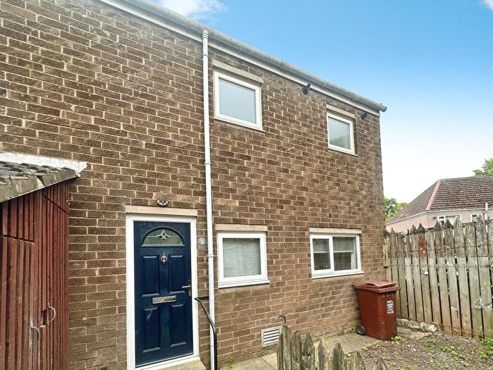 2 Bedroom Terraced House For Sale In Honister Close, Lemington, Newcastle Upon Tyne, NE15