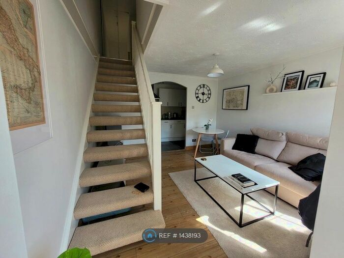 1 Bedroom End Of Terrace House To Rent In Pinewood Mews, Stanwell, Staines-Upon-Thames, TW19