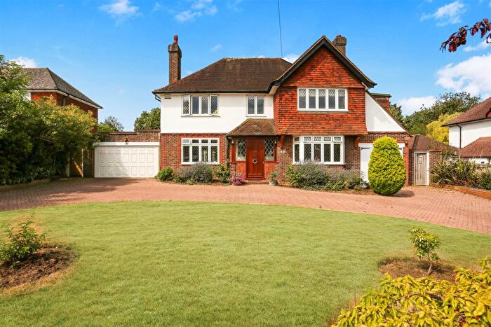 5 Bedroom Detached House For Sale In Sandy Lane, South Cheam, SM2