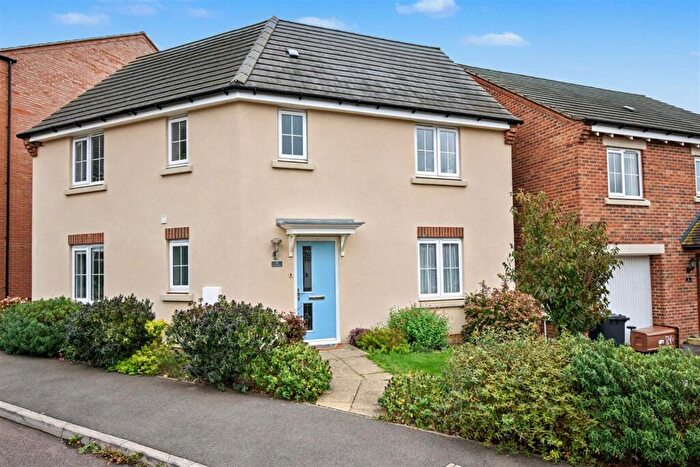 3 Bedroom Detached House For Sale In Mendip Way, Little Stanion, NN18