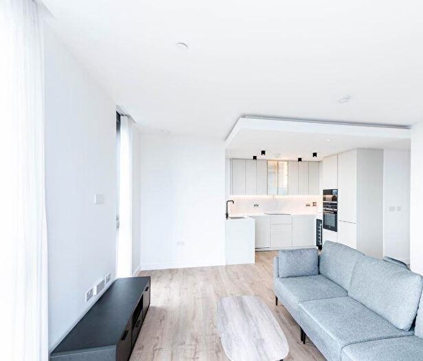 2 Bedroom Apartment To Rent In Bollinder Place, London, EC1V