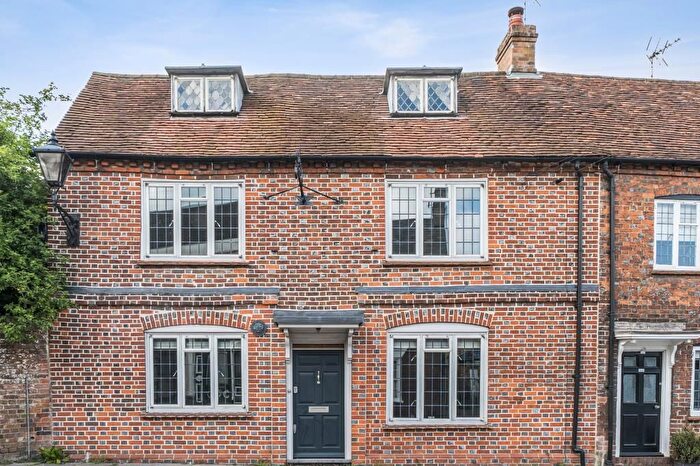 4 Bedroom Semi Detached House To Rent In Church Street, Chesham, HP5