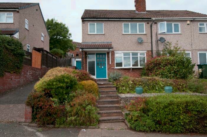 3 Bedroom Semi-Detached House To Rent In Sherington Avenue, Coventry, CV5