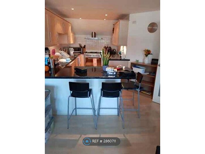 2 Bedroom Flat To Rent In Cavalry Park Drive, Edinburgh, EH15