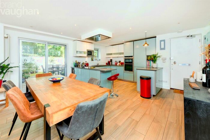 3 Bedroom House To Rent In The Park Mews, London Road, Preston, Brighton, BN1