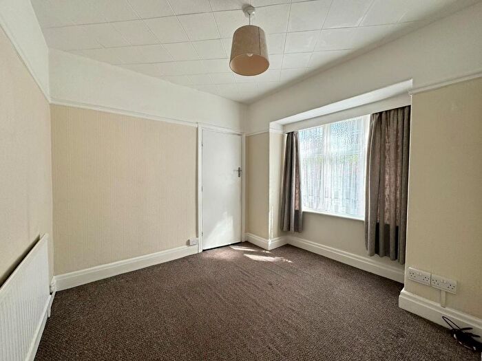 3 Bedroom Semi-Detached House For Sale In Wordsworth Road, Old Trafford, M16