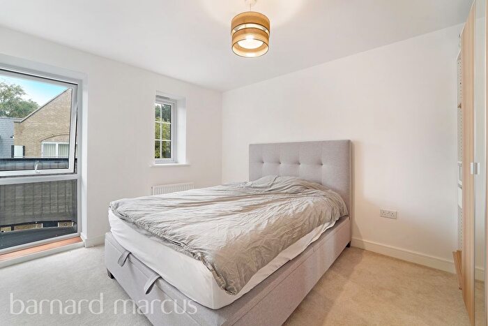 1 Bedroom Flat To Rent In Gunpowder Road, Worcester Park, KT4