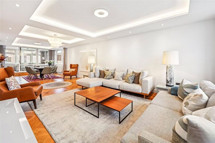 3 Bedroom Flat To Rent In Park Towers, Brick Street, London, W1J