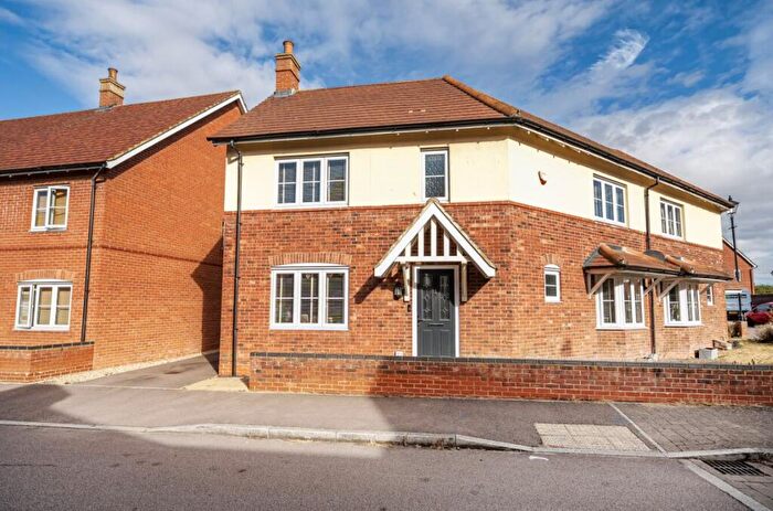 3 Bedroom Semi-Detached House For Sale In Hilton Close, Kempston, Bedford, MK42