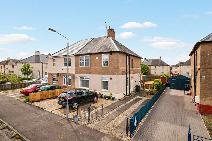 2 Bedroom Flat For Sale In Cedar Street, Grangemouth, FK3