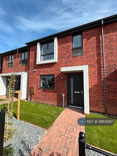 3 Bedroom Semi-Detached House To Rent In Hutchings Drive, Exeter, EX1