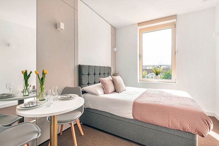 Studio To Rent In Staines Road, Hounslow, TW3