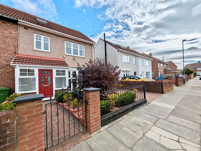 3 Bedroom Semi-Detached House For Sale In Barbour Avenue, South Shields, NE34