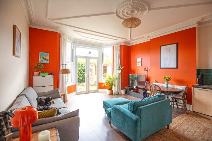 1 Bedroom Apartment For Sale In Gloucester Road North, Filton, Bristol, South Gloucestershire, BS34