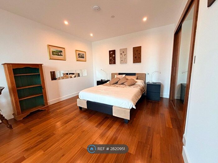 Studio To Rent In The Hayes, Cardiff, CF10