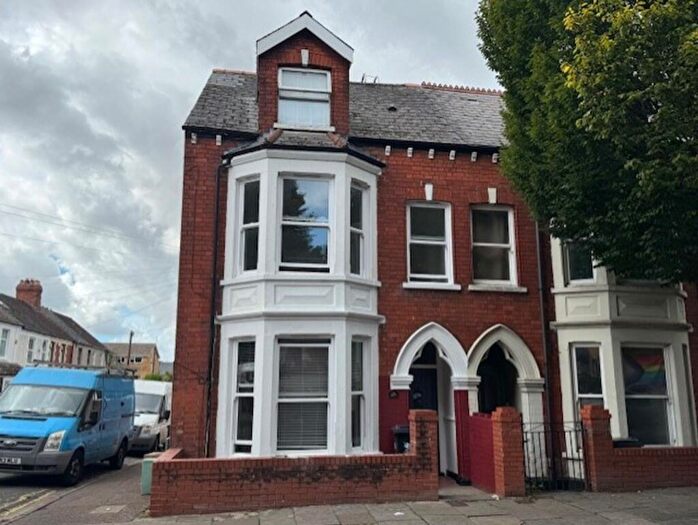 Studio To Rent In Clive Road, Canton, CF5