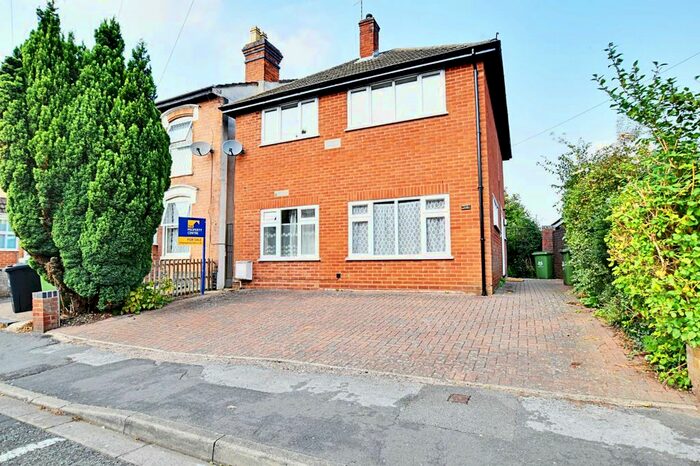 4 Bedroom Detached House To Rent In Lambert Road, Worcester, Worcestershire WR2