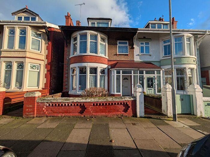 4 Bedroom Semi Detached House For Sale In Kingsway, Wallasey, CH45