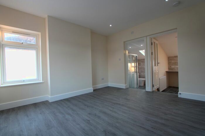 1 Bedroom Flat To Rent In Queen Street, Croydon, CR0