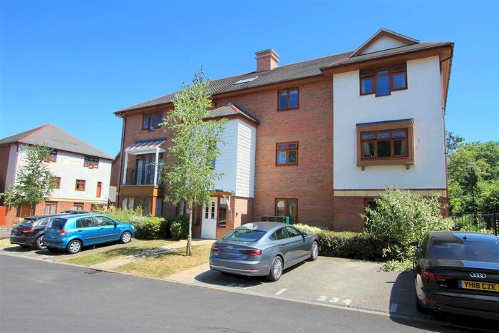 2 Bedroom Flat To Rent In Beaumanor House, Flowers Avenue, Ruislip, HA4