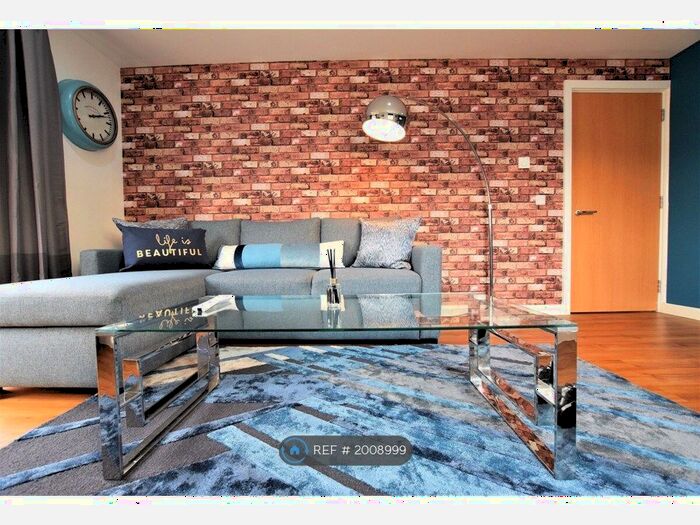 3 Bedroom Flat To Rent In Savoy Place, Bristol, BS4