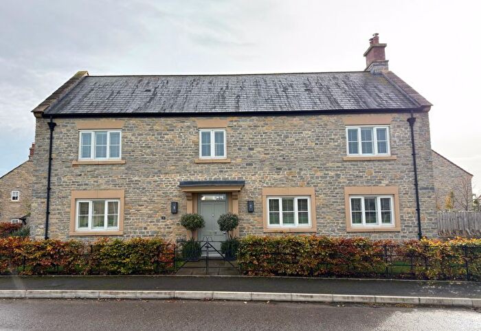 4 Bedroom Detached House For Sale In Lakeview Road, Keinton Mandeville, TA11