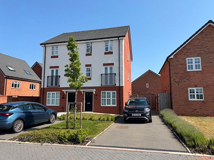 4 Bedroom Flat To Rent In Manor Way, Erdington, Birmingham, B24