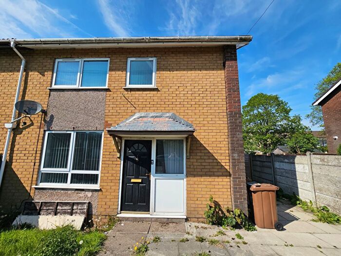 2 Bedroom End Of Terrace House To Rent In Sutherland Road, Heywood, OL10