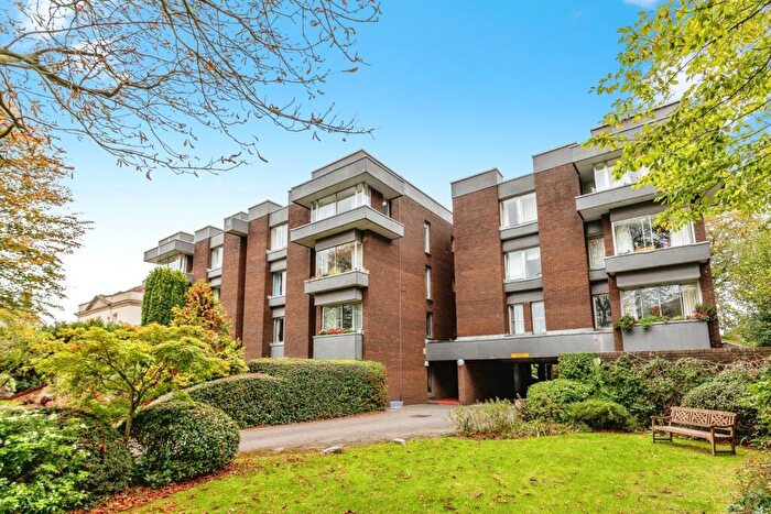 2 Bedroom Flat For Sale In Redland Road, Redland, Bristol, BS6