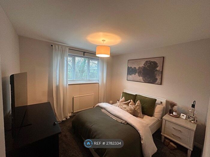 2 Bedroom Flat To Rent In Meadow Gate Avenue, Sothall, Sheffield, S20