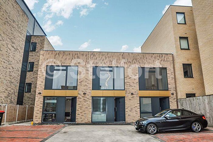 1 Bedroom Apartment To Rent In Granville Road, London, NW2