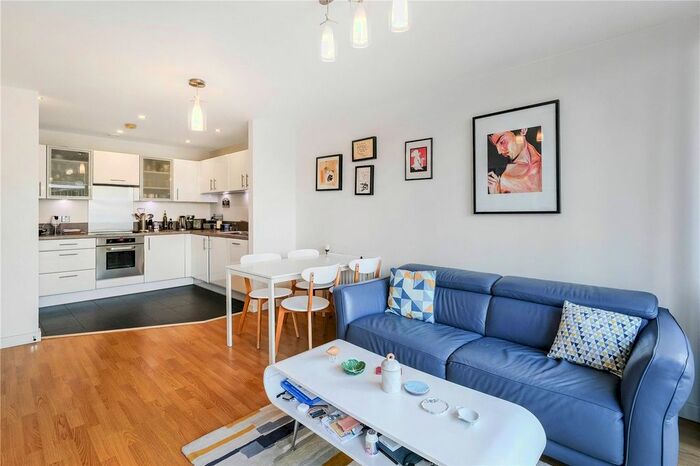 1 Bedroom Flat To Rent In Central Street, London, EC1V