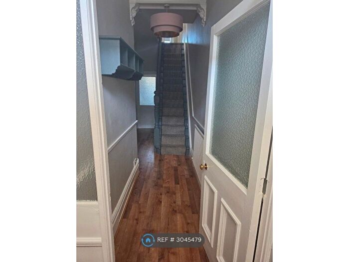 3 Bedroom Terraced House To Rent In Queens Road, Middlesbrough, TS5