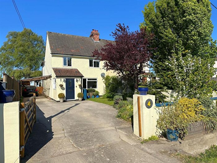 3 Bedroom Semi-Detached House For Sale In Field View, Little Somerford, Chippenham, SN15