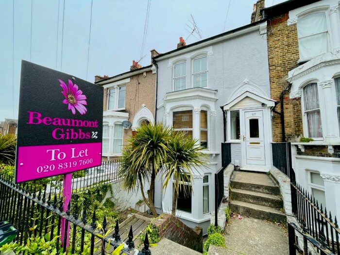 1 Bedroom Flat To Rent In Ripon Road, Hill, London, SE18