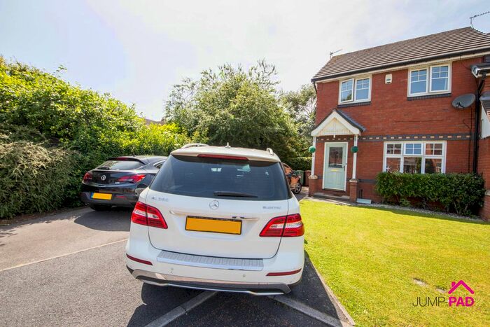 3 Bedroom End Of Terrace House To Rent In Assheton Close, Newton-Le-Willows, WA12