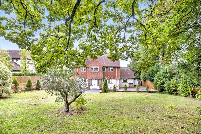 4 Bedroom Country House For Sale In Chichester Road, Midhurst, GU29
