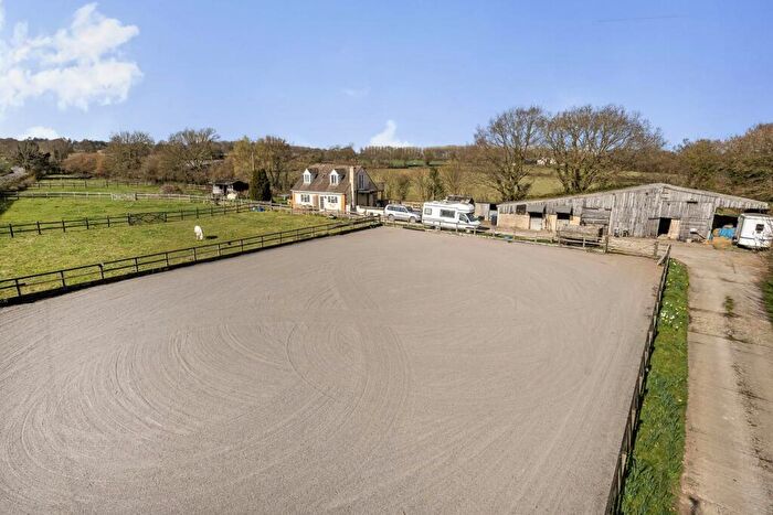 2 Bedroom Detached House For Sale In Heddington - Equestrian . Acres, SN11