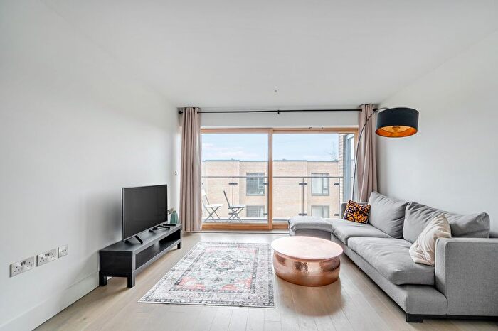 1 Bedroom Flat To Rent In Vinery Way, Hammersmith, London, W6
