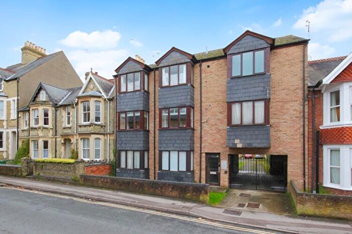 1 Bedroom Apartment To Rent In Southfield Road, East Oxford, OX4