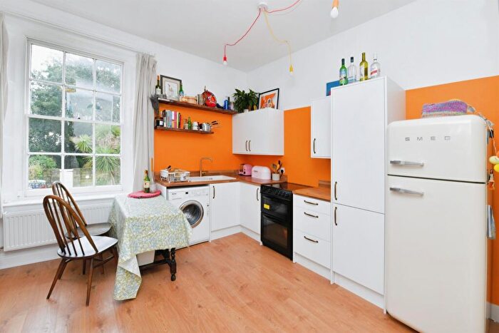 1 Bedroom Flat For Sale In Emma Place, Plymouth, PL1