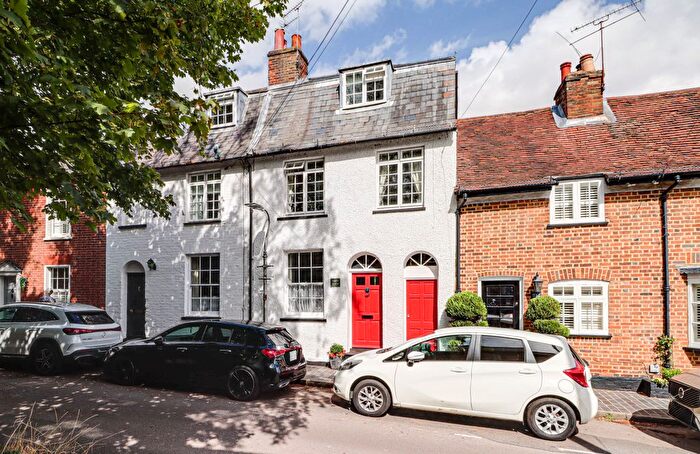 3 Bedroom Terraced House For Sale In Sopwell Lane, St. Albans, Hertfordshire, AL1