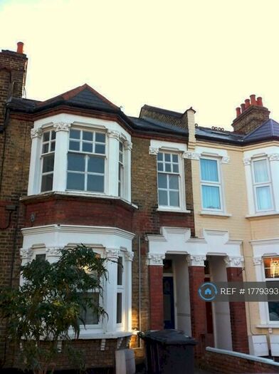 2 Bedroom Flat To Rent In Hither Green, London, SE13