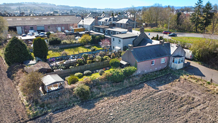 2 Bedroom Cottage For Sale In Brechin Road, Forfar, DD8