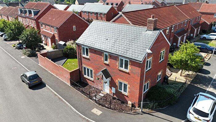 3 Bedroom Detached House For Sale In Warren Way, Sherborne, DT9