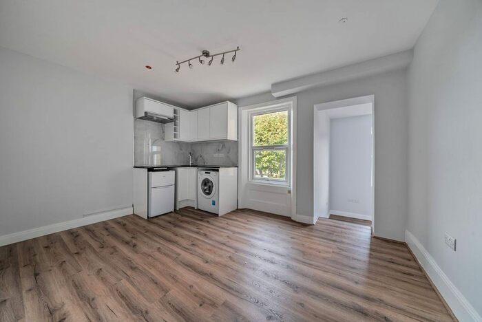 Studio To Rent In Lexham Gardens, South Kensington, London, W8