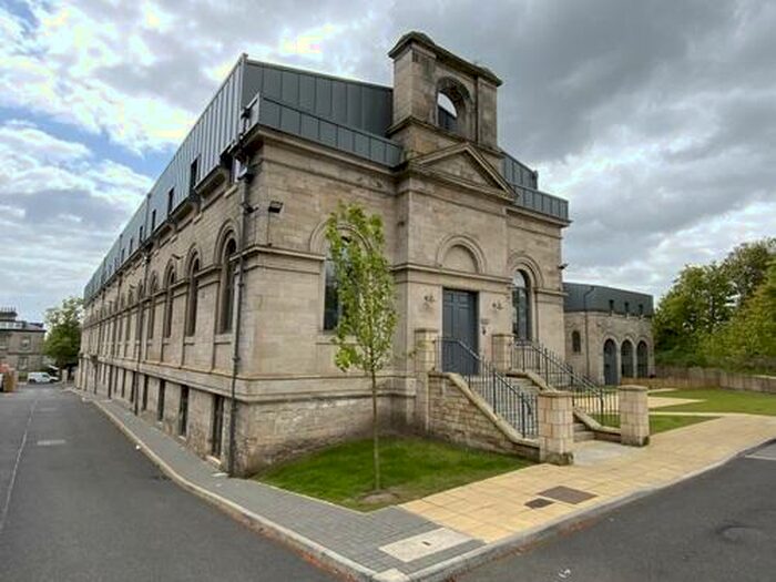 3 Bedroom Flat To Rent In Forth House, Abbotshall Road, Kirkcaldy, KY1